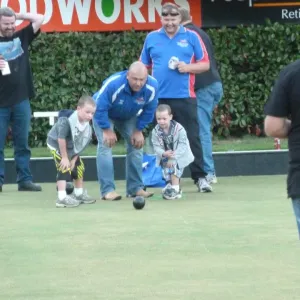 2012_02_17_friday_evening_lawn_bowls_005.jpg