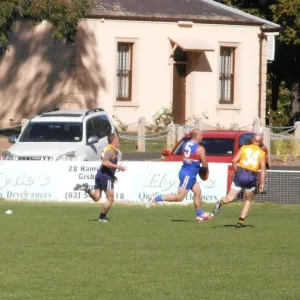 2012_04_15_round_2_35s_vs_moorabool_valley_017.jpg